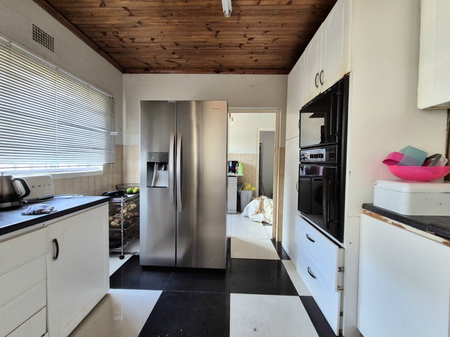 2 Bedroom Property for Sale in Wynberg Western Cape